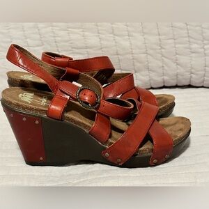 Dansko Sandals size 38/9 in Red leather